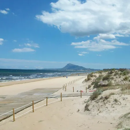 Roderic - Junto Al Mar *